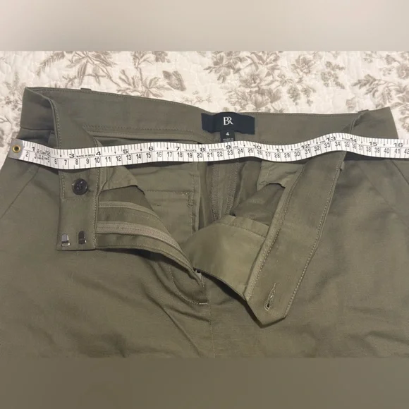 Banana Republic Seahaven Straight Italian Cotton-Linen Pant - Picture 5 of 9